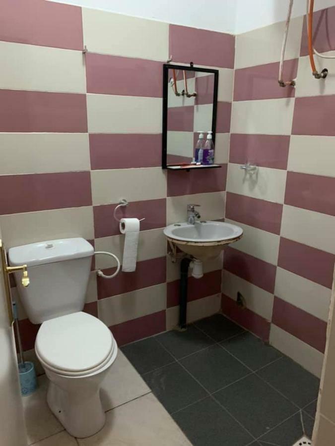 Vlv International Guest House Kololi Dış mekan fotoğraf