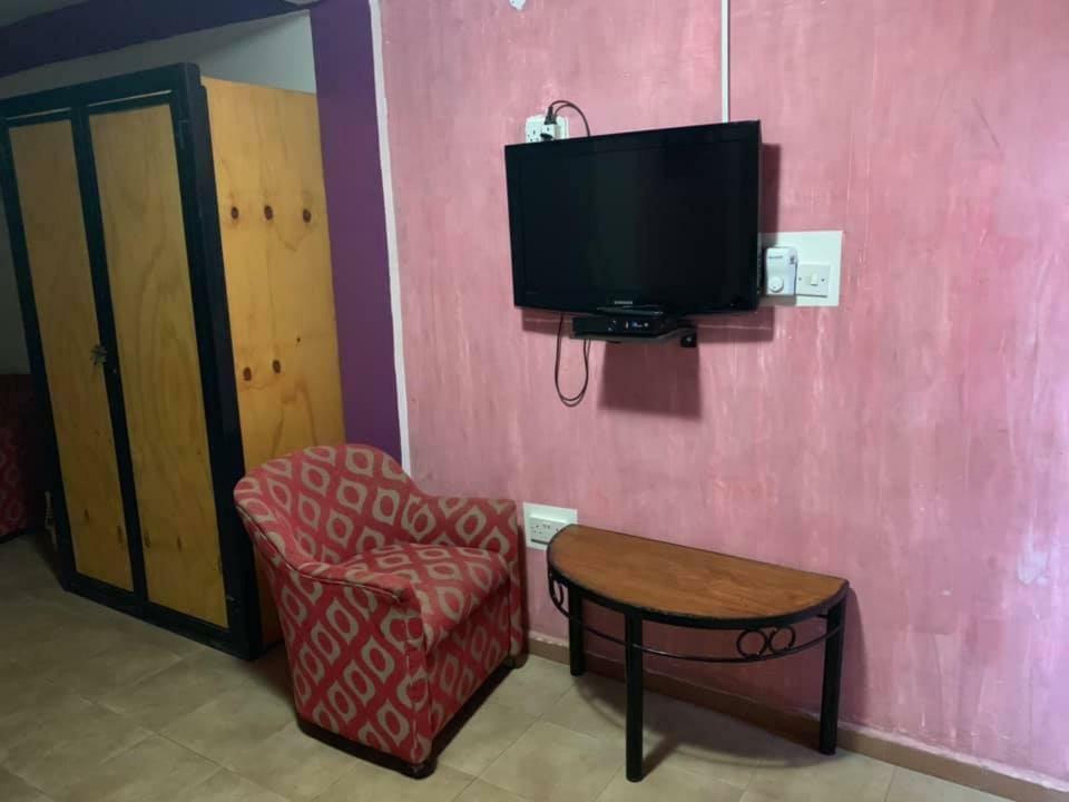 Vlv International Guest House Kololi Dış mekan fotoğraf